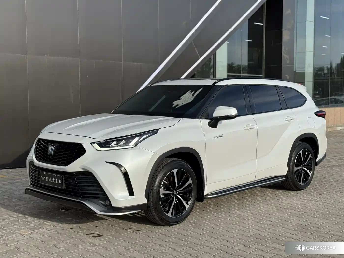 Toyota Crown 2024 Белый из Китая, фото 3
