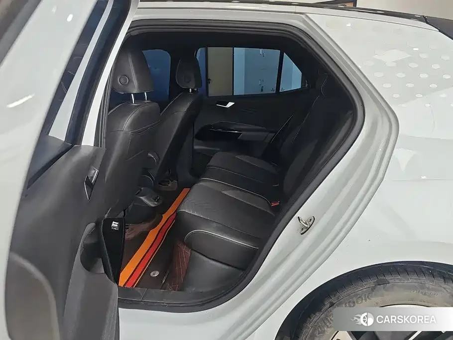 Volkswagen ID.3 2023 Белый из Китая, фото 3