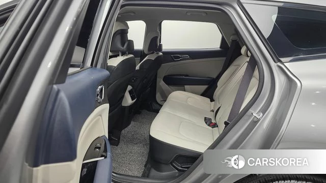 Kia Sportage 5th Generation Hybrid 2023 Серый из Кореи, фото 3