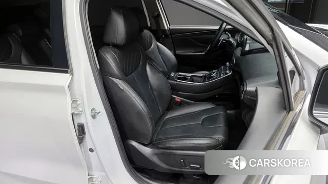 Hyundai The New Santa Fe 2021 Белый из Кореи, фото 3