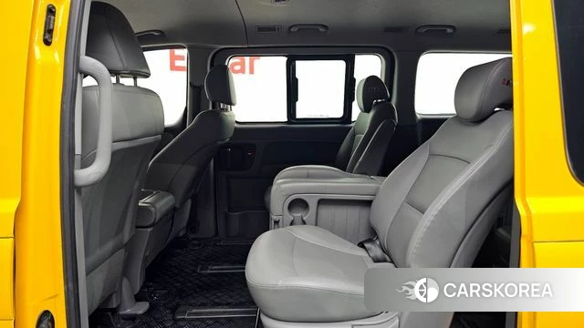 Hyundai The New Grand Starex 2019 Желтый из Кореи, фото 3