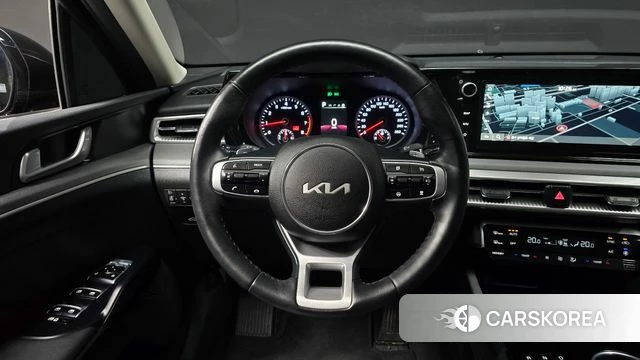 Kia K5 3rd generation 2023 Черный из Кореи, фото 3