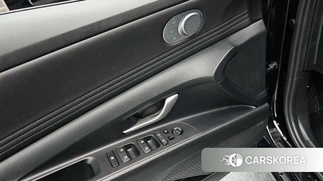 Hyundai The New Avante (CN7) 2023 Черный из Кореи, фото 3