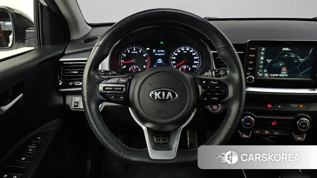 Kia Stonic 2019 Белый из Кореи, фото 3