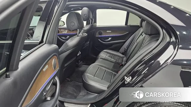 Mercedes-Benz E-Class W213 2022 Черный из Кореи, фото 3