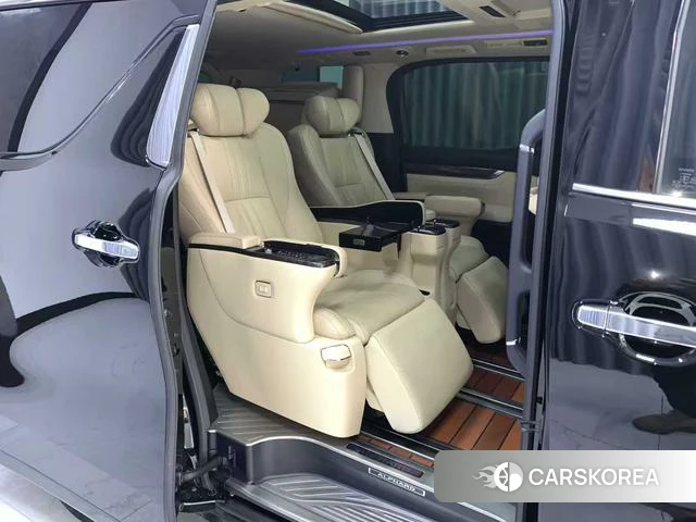 Toyota Elfa 2019 Черный из Китая, фото 3