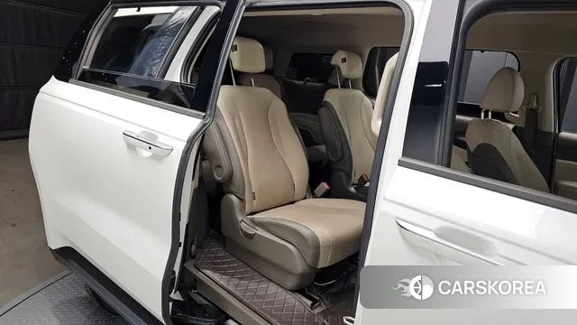 Kia Carnival 4th generation 2021 Белый из Кореи, фото 3