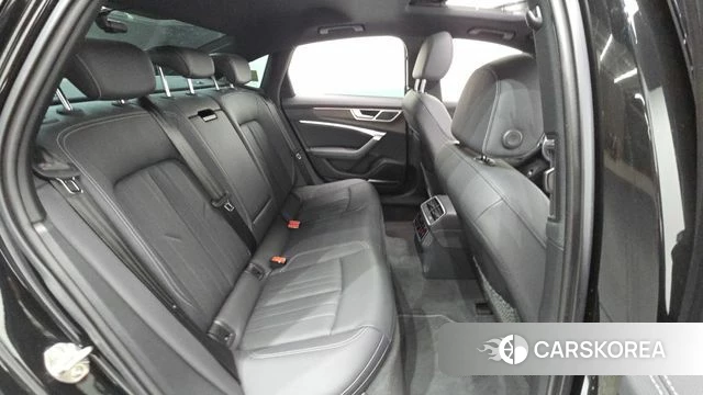 Audi A6 (C8) 2023 Черный из Кореи, фото 3