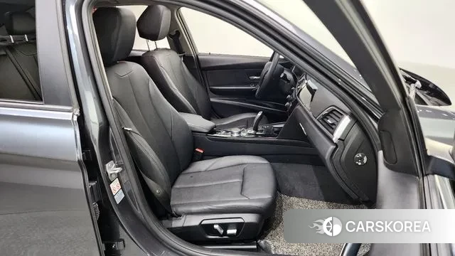 BMW 3 Series (F30) 2018 Серый из Кореи, фото 3