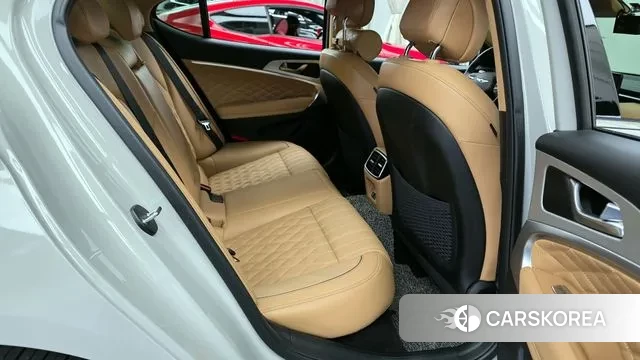 Genesis The New G70 2024 Серебристо-серый из Кореи, фото 3