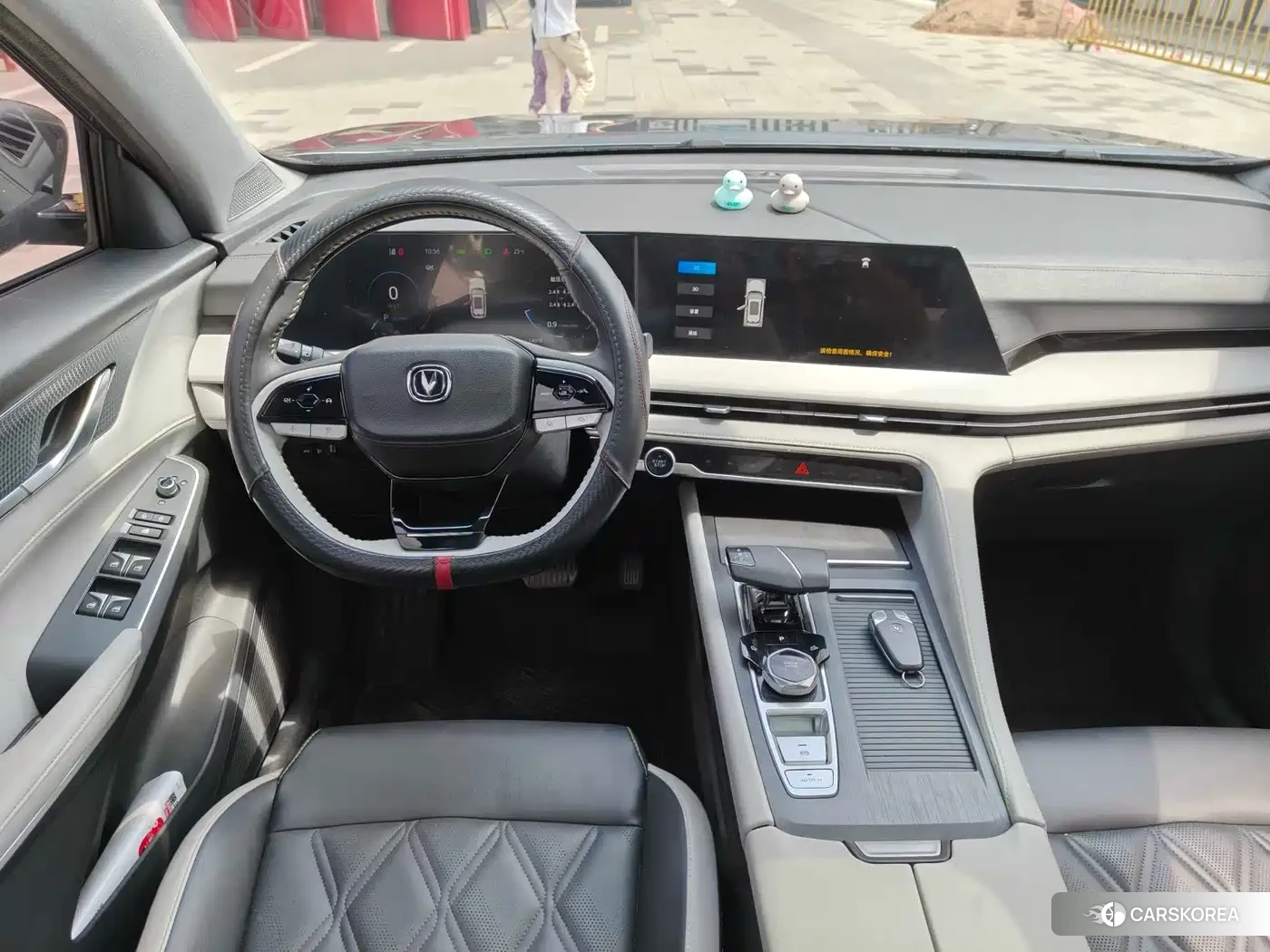 Chang'an Changan CS75PLUS 2023 Silver/gray из Китая, фото 3