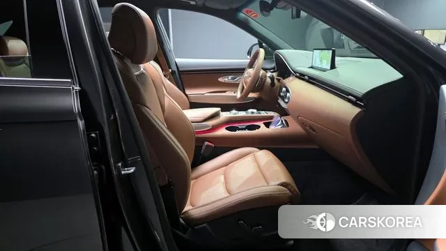 Genesis GV70 2023 Серый из Кореи, фото 3