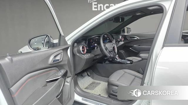 Chevrolet (GM Daewoo) Trax Crossover 2023 Белый из Кореи, фото 3