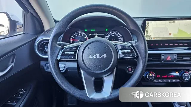 Kia The New K3 2nd generation 2022 Белый из Кореи, фото 3