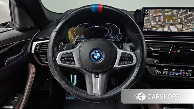 BMW 5 Series (G30) 2022 Белый из Кореи, фото 3