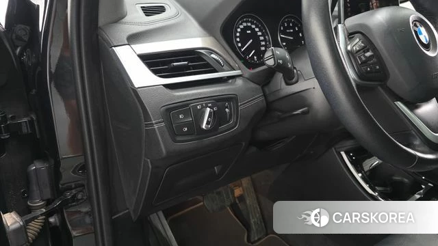 BMW X1 (F48) 2020 Черный из Кореи, фото 3