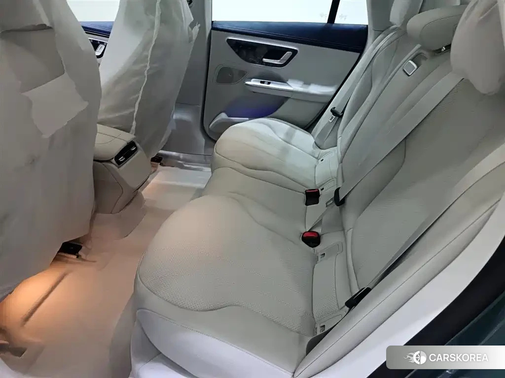 Mercedes-Benz EQE 2025 Зеленый из Китая, фото 3