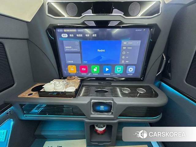Toyota Hiace 2026 Черный из Китая, фото 3