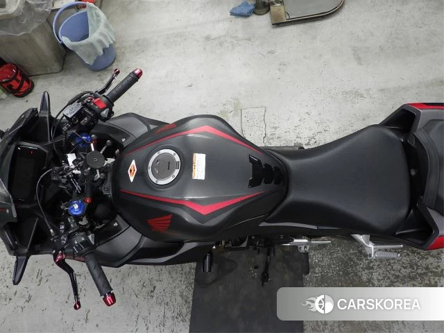 Проданный Honda CBR400R id 3946864 из Японии