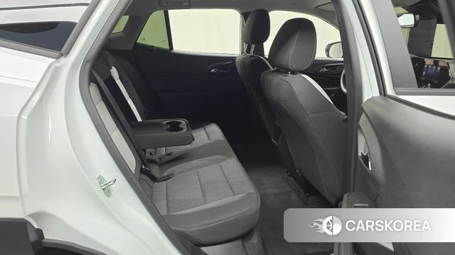 Chevrolet (GM Daewoo) Trax Crossover 2023 Белый из Кореи, фото 3