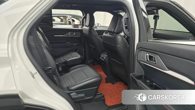 Ford Explorer 6th Generation 2025 Белый из Кореи, фото 3