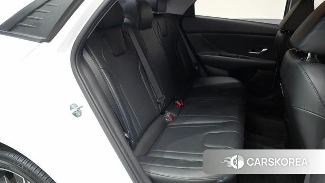 Hyundai Avante (CN7) 2021 Белый из Кореи, фото 3