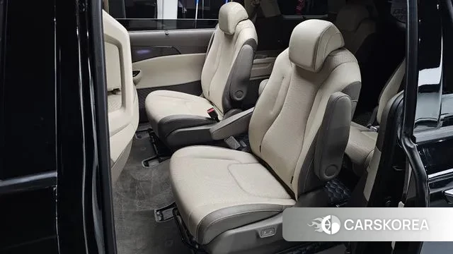 Kia Carnival 4th generation 2023 Черный из Кореи, фото 3