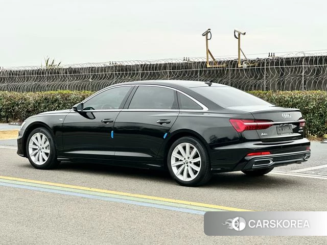 Audi A6L 2022 Черный из Китая, фото 3