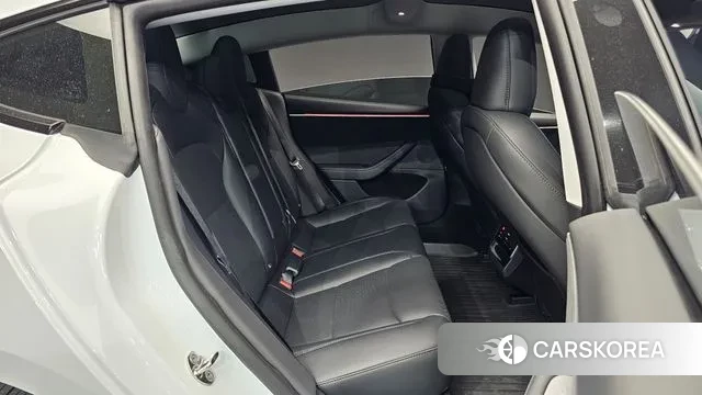 Tesla Model 3 2024 Белый из Кореи, фото 3