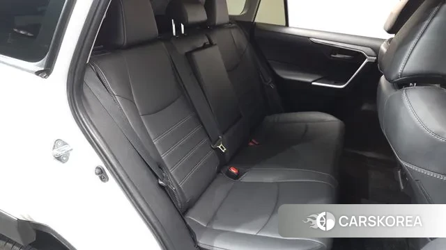 Toyota RAV4 5th Generation 2024 Белый из Кореи, фото 3