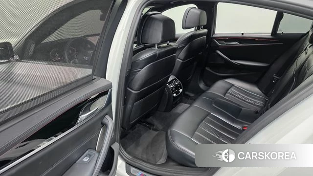 BMW 5 Series (G30) 2021 Белый из Кореи, фото 3