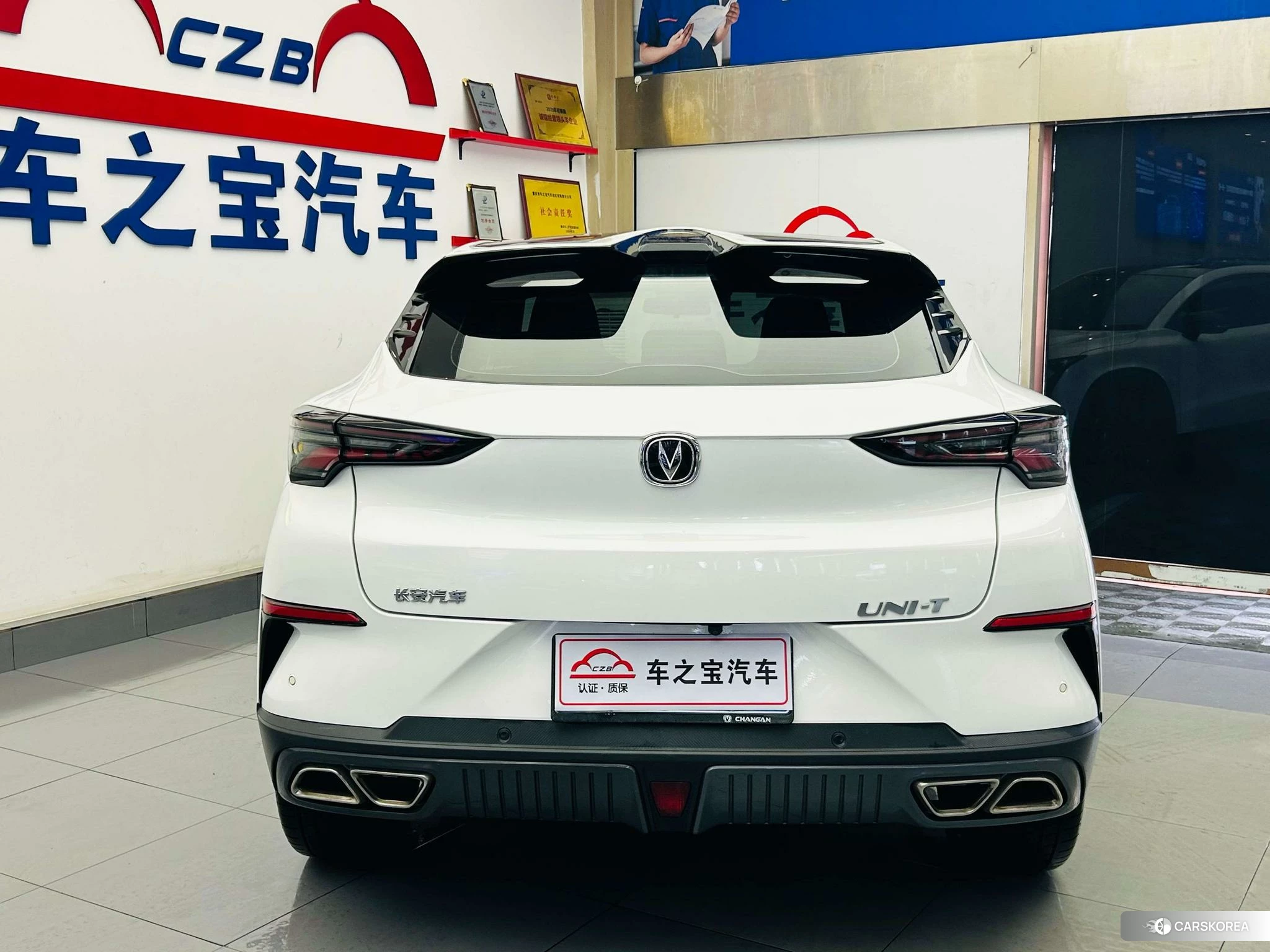 Chang'an UNI-T 2021 Белый из Китая, фото 3