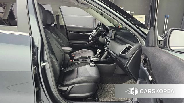 Kia Seltos 2021 Серый из Кореи, фото 3