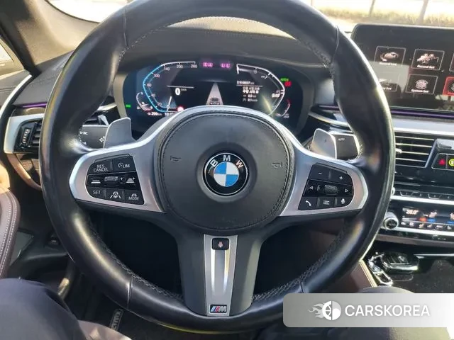 BMW 5 Series (G30) 2022 Белый из Кореи, фото 3