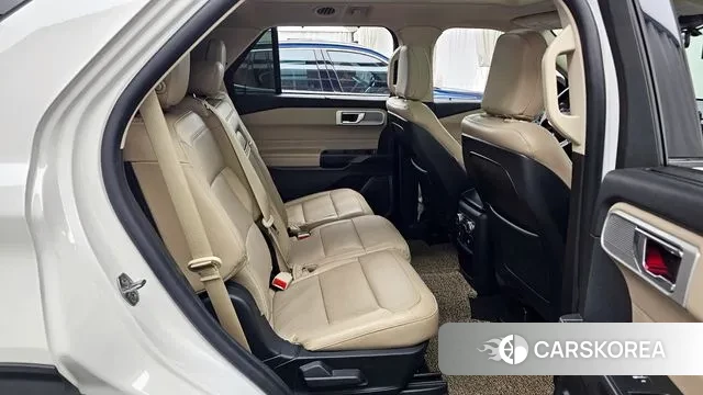 Ford Explorer 6th Generation 2019 Белый из Кореи, фото 3