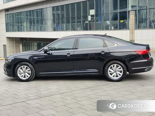 Volkswagen Passat PHEV 2021 Черный из Китая, фото 3
