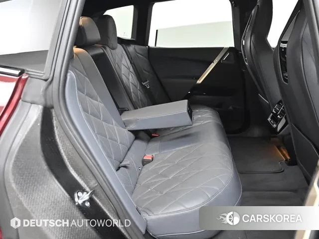 BMW iX 2024 Красный из Кореи, фото 3