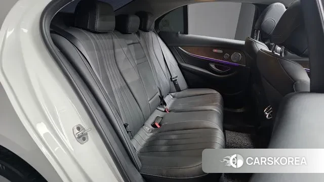 Mercedes-Benz E-Class W213 2019 Белый из Кореи, фото 3