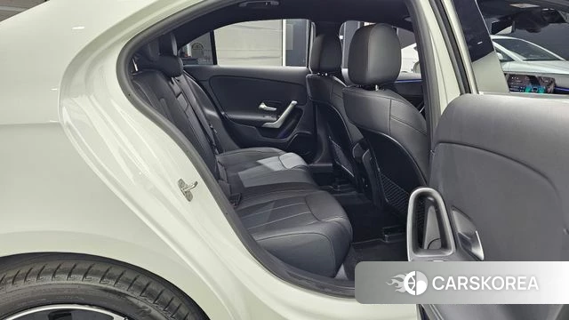 Mercedes-Benz A-Class W177 2025 Белый из Кореи, фото 3