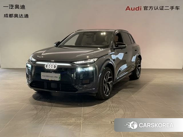 Audi Q6L e-tron 2025 Темно-серый из Китая, фото 3