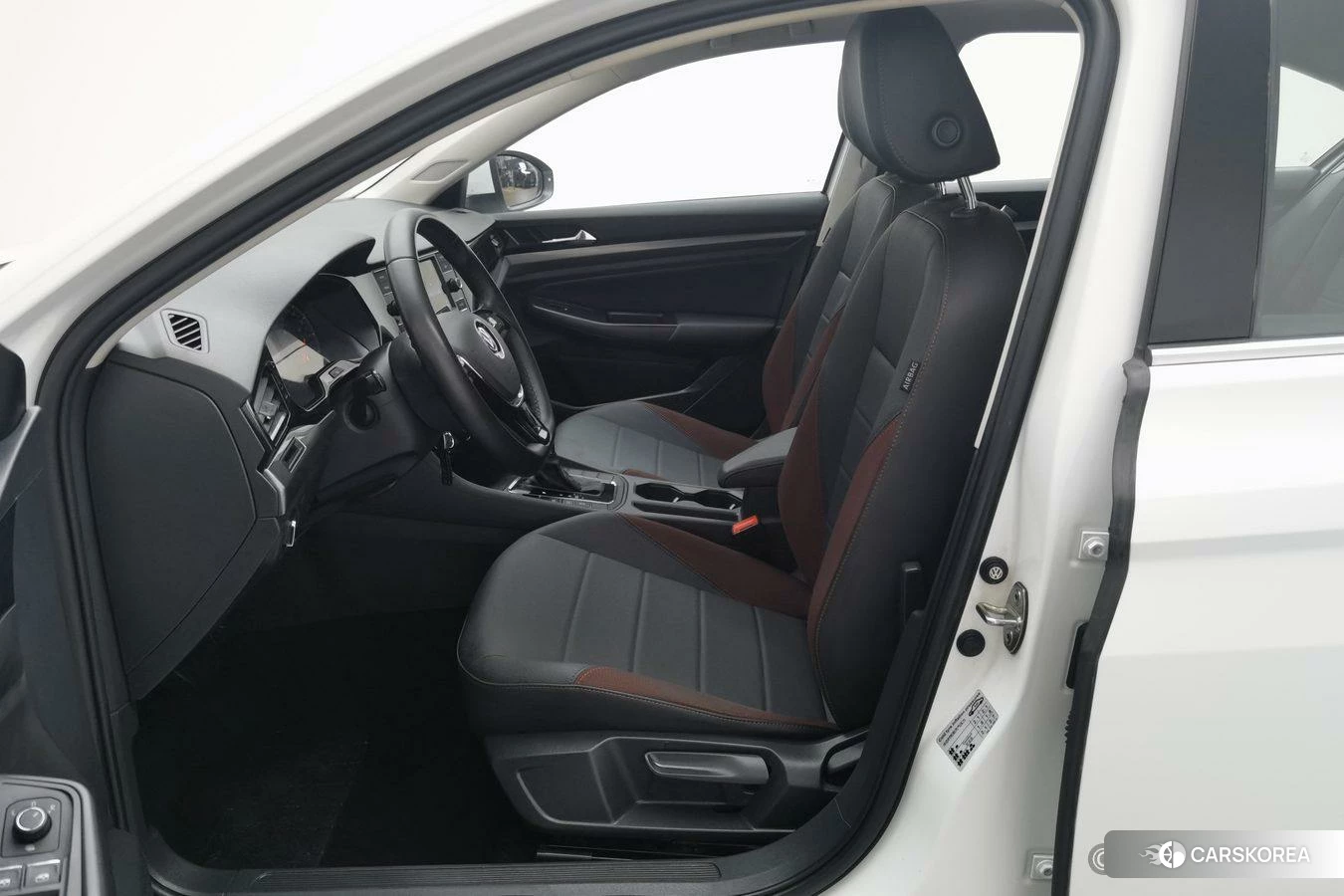 Volkswagen Bora 2019 Белый из Китая, фото 3