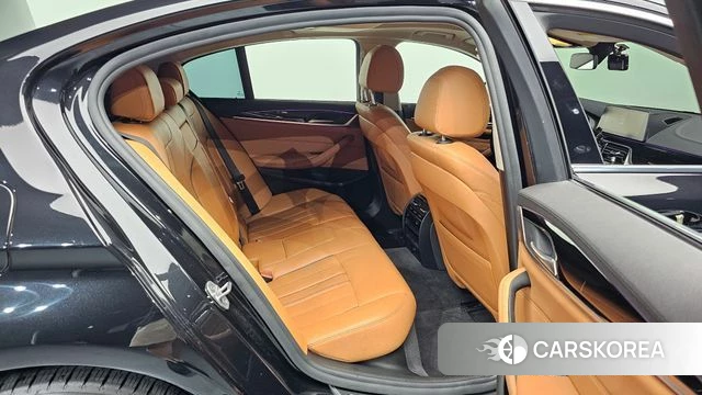 BMW 5 Series (G30) 2018 Черный из Кореи, фото 3