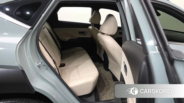 Hyundai Kona (SX2) 2023 Цвет галактики из Кореи, фото 3