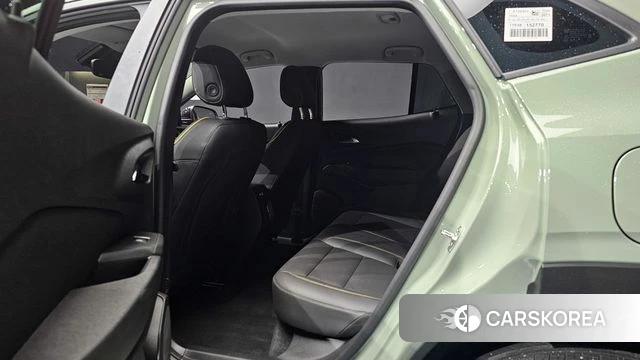 Chevrolet (GM Daewoo) Trax Crossover 2023 Светло-зеленый из Кореи, фото 3