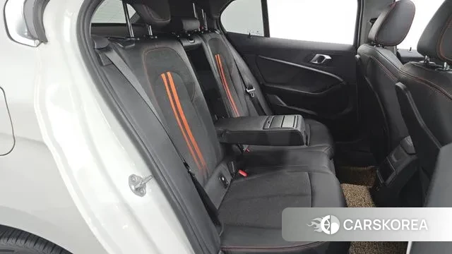 BMW 1 Series (F40) 2020 Белый из Кореи, фото 3