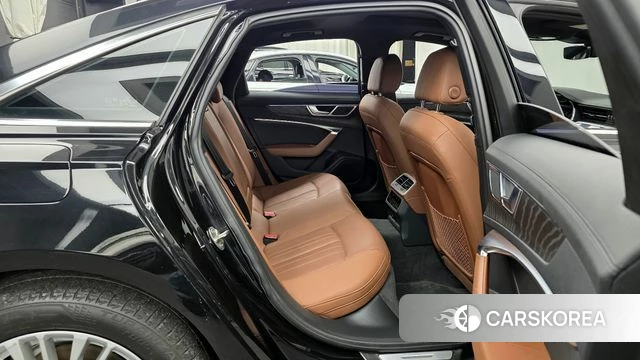 Audi A6 (C8) 2021 Черный из Кореи, фото 3