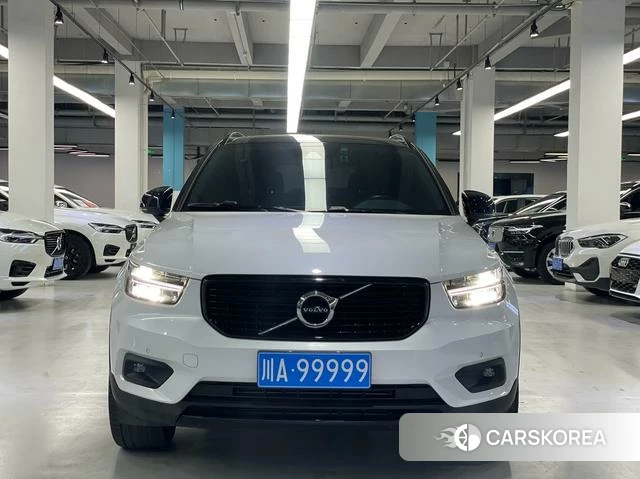 Volvo XC40 2021 Белый из Китая, фото 3