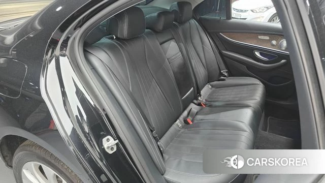 Mercedes-Benz E-Class W213 2020 Черный из Кореи, фото 3