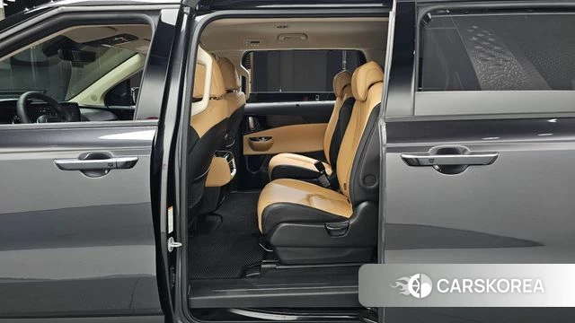 Kia Carnival 4th generation 2023 Черный из Кореи, фото 3
