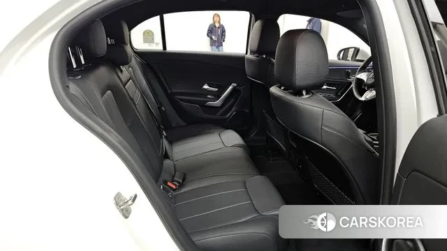 Mercedes-Benz A-Class W177 2025 Белый из Кореи, фото 3